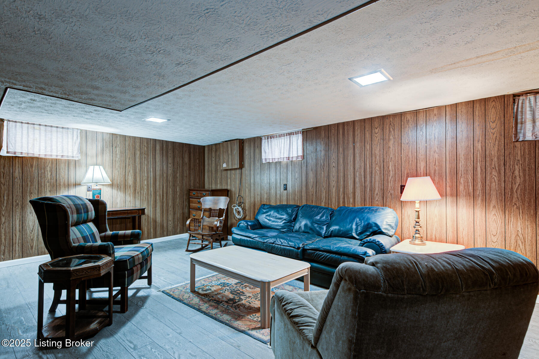 9102 Bristol Ave, Louisville, Kentucky image 22