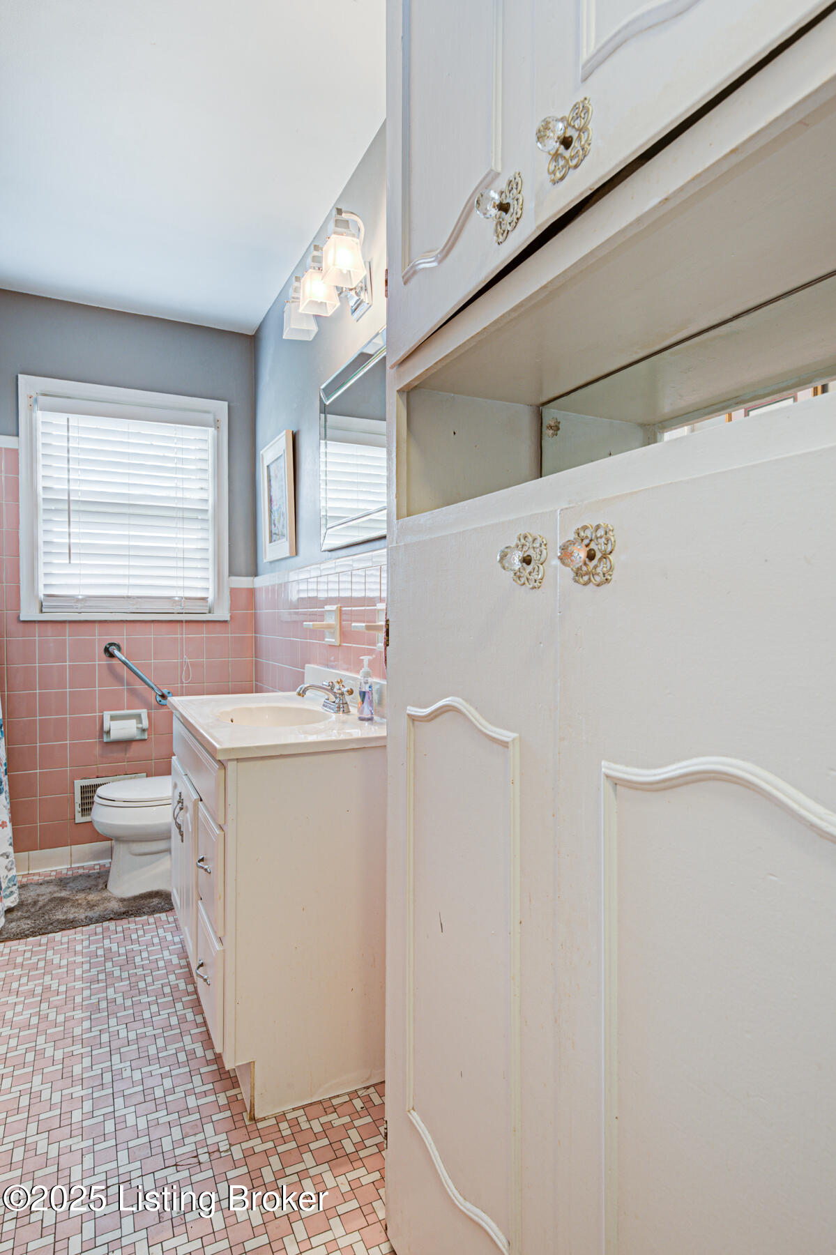 9102 Bristol Ave, Louisville, Kentucky image 19