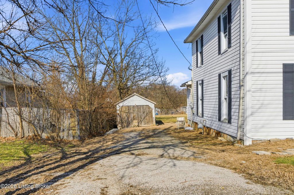 Photo of 2858 Hillspring Rd, Pleasureville, KY 40057 (MLS # 1710503)