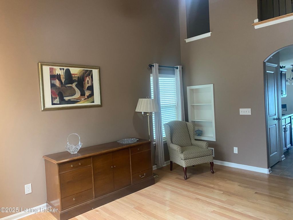 Photo of 3822 Saint Edwards Dr, Jeffersontown, KY 40299 (MLS # 1704247)