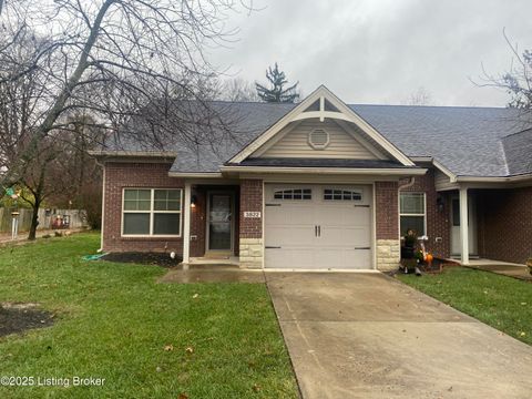 Photo of 3822 Saint Edwards Dr, Jeffersontown, KY 40299 (MLS # 1704247)