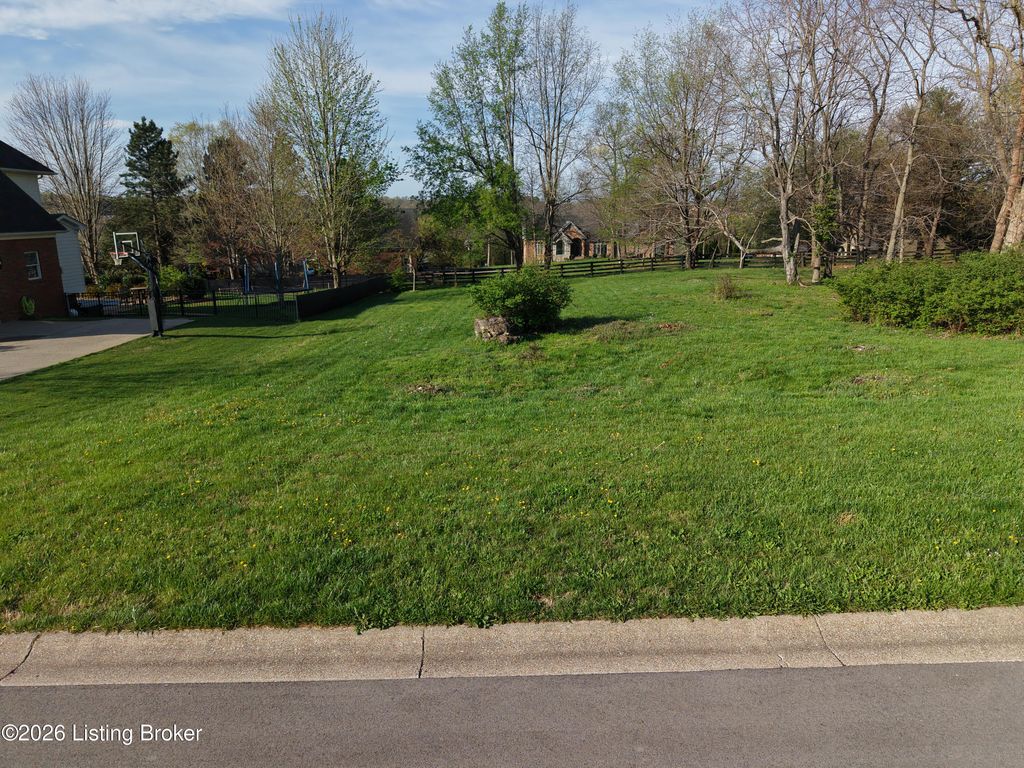 Photo of 7202 Star Barn Ln, Crestwood, KY 40014 (MLS # 1713593)