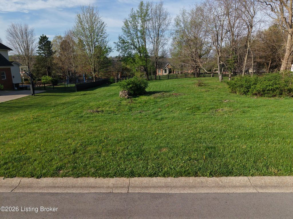 Photo of 7202 Star Barn Ln, Crestwood, KY 40014 (MLS # 1713593)