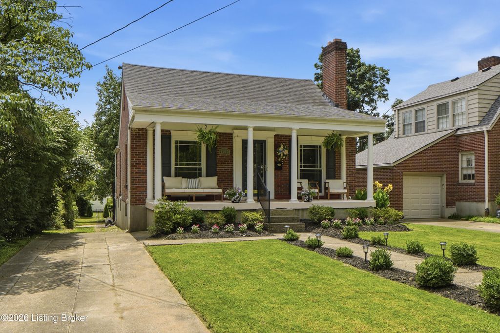Photo of 2020 Emerson Ave, Louisville, KY 40205 (MLS # 1722560)