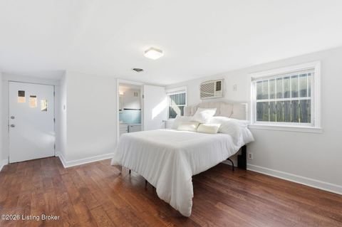 Tiny photo for 2827 Eleanor Ave, Louisville, KY 40205 (MLS # 1712715)