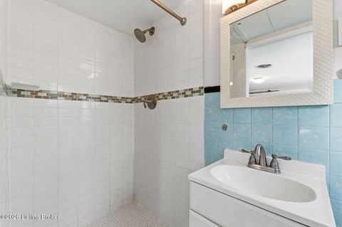 Tiny photo for 2827 Eleanor Ave, Louisville, KY 40205 (MLS # 1712715)