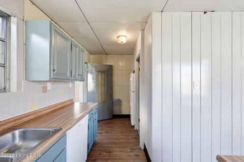 Tiny photo for 2827 Eleanor Ave, Louisville, KY 40205 (MLS # 1712715)