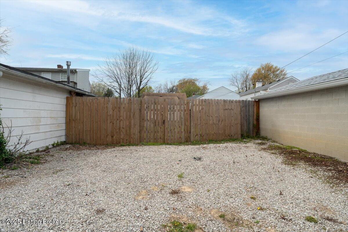 1205 Fischer Ave, Louisville, Kentucky image 26