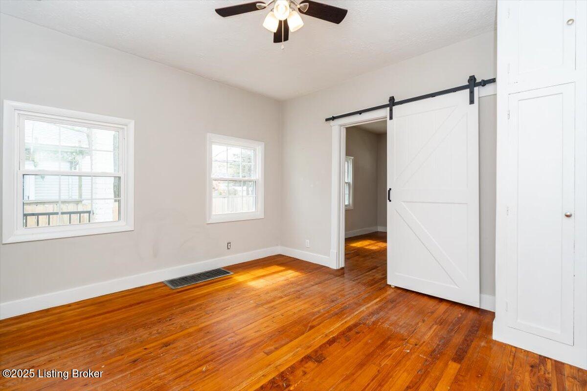 1205 Fischer Ave, Louisville, Kentucky image 9