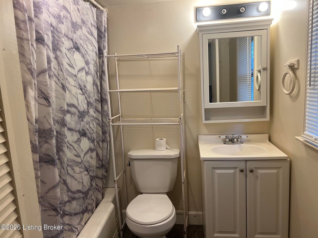 Photo of 322 N 30th St, Louisville, KY 40212 (MLS # 1728079)