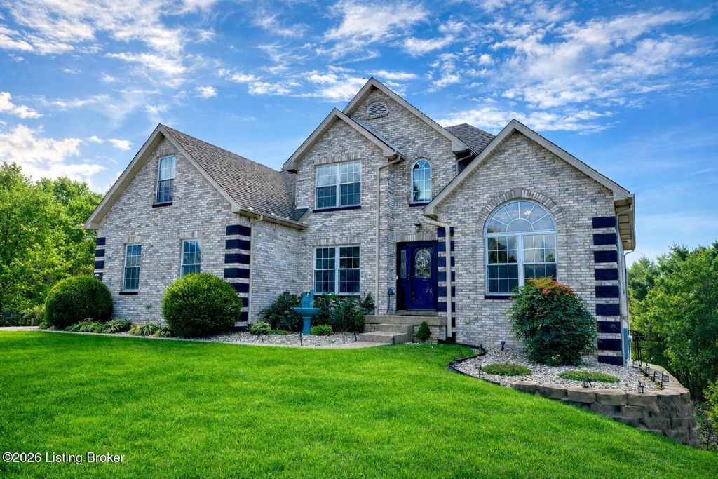 Photo of 102 Dover Ct, Elizabethtown, KY 42701 (MLS # 1711614)