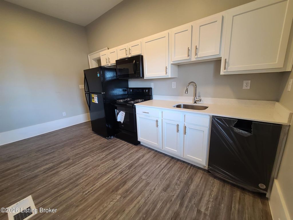 Photo of 1801 Rosewood Ave, Louisville, KY 40204 (MLS # 1707020)