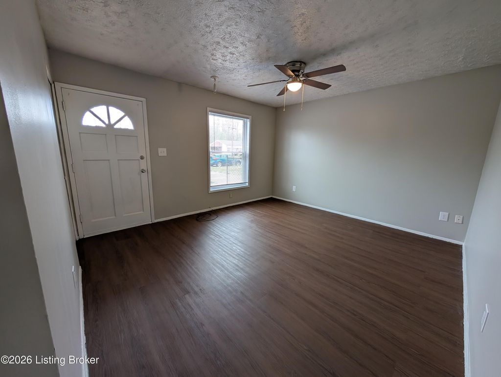 Photo of 8602 Gary Way, Louisville, KY 40118 (MLS # 1712786)