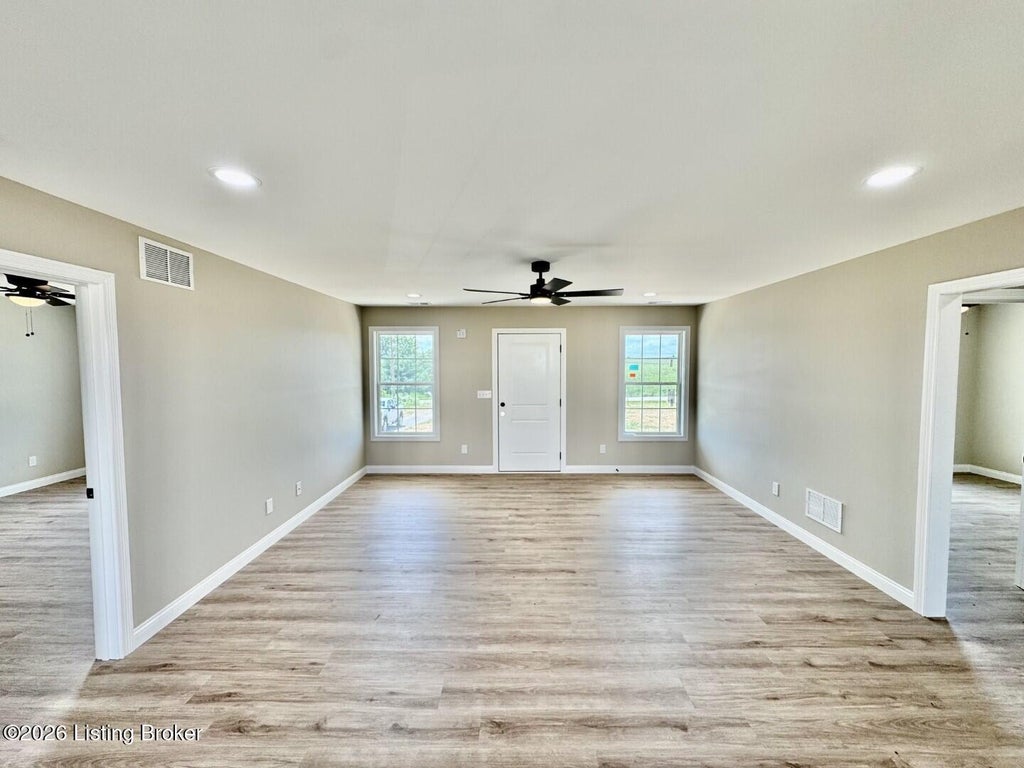 Photo of 1612 Old Perryville Loop, Springfield, KY 40069 (MLS # 1725354)