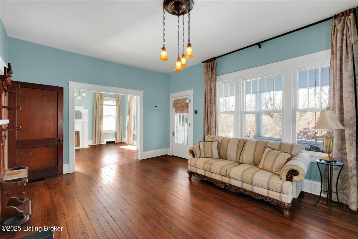 206 Jail Hill Rd, Shelbyville, Kentucky image 7