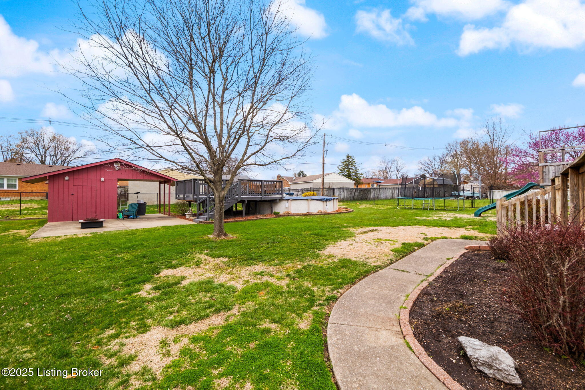 5008 Hunters Point Cir, Louisville, Kentucky image 43