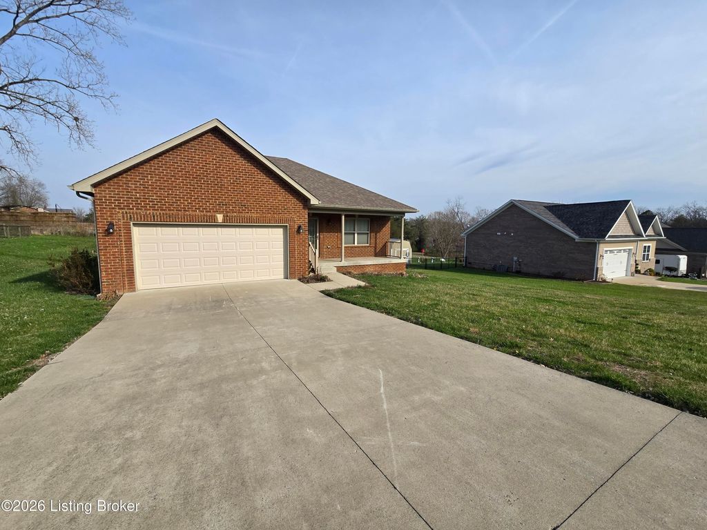 Photo of 528 Ford Dr, Mt Washington, KY 40047 (MLS # 1712111)