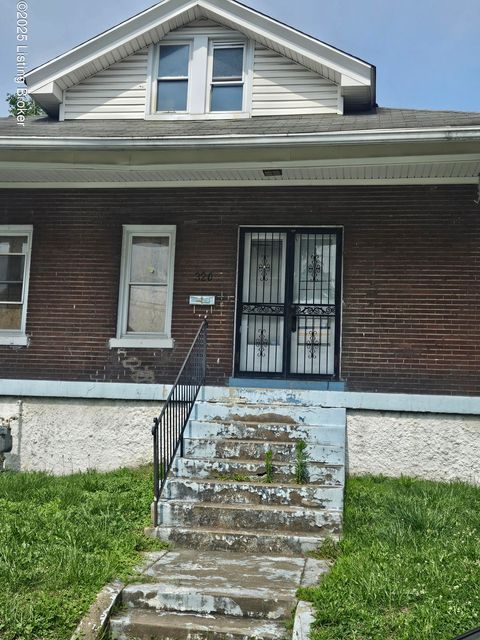 Photo of 320 N 32nd St, Louisville, KY 40212 (MLS # 1699943)