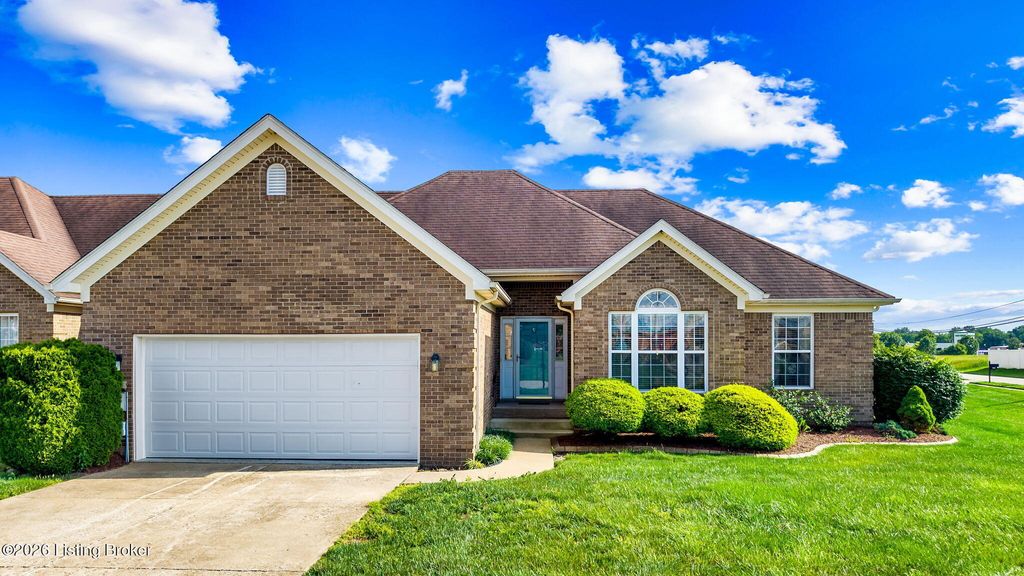 Photo of 109 Terrace Dr, Mt Washington, KY 40047 (MLS # 1719095)