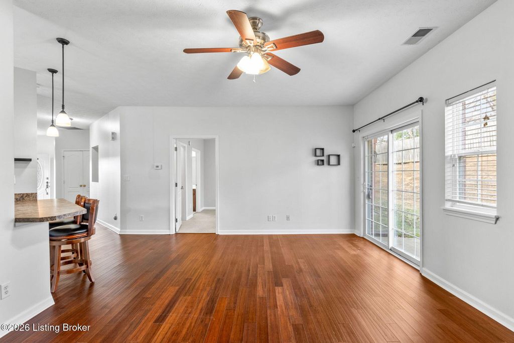 Photo of 7500 Autumn Pointe Dr #UNIT 104, Louisville, KY 40214 (MLS # 1706499)