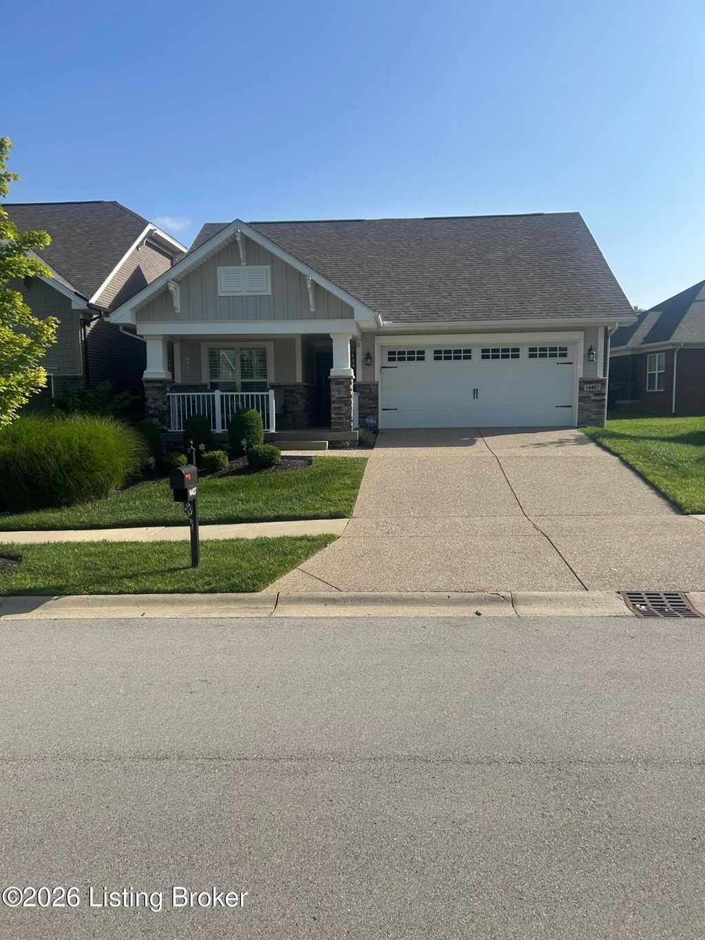 Photo of 14407 Signature Point Dr, Louisville, KY 40299 (MLS # 1722156)