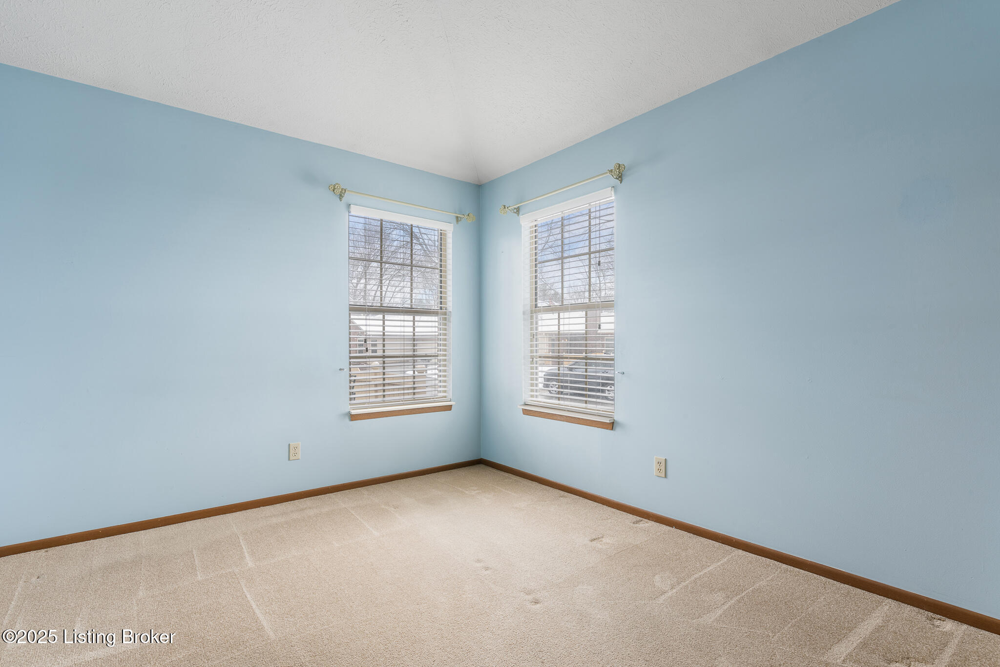 3224 Graystone Manor Pkwy, Louisville, Kentucky image 12