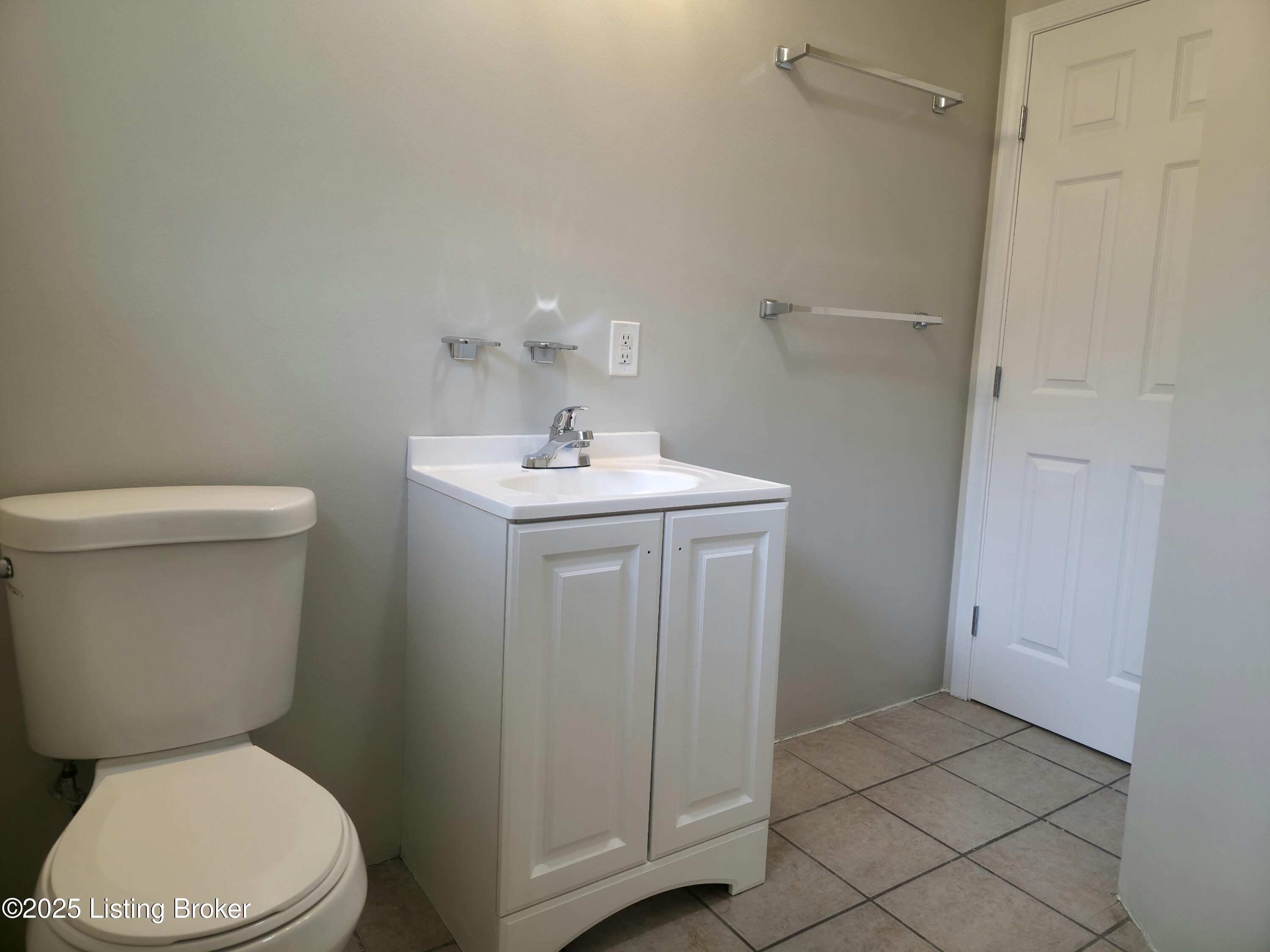 7614 Gerald Ave, Louisville, Pennsylvania image 10