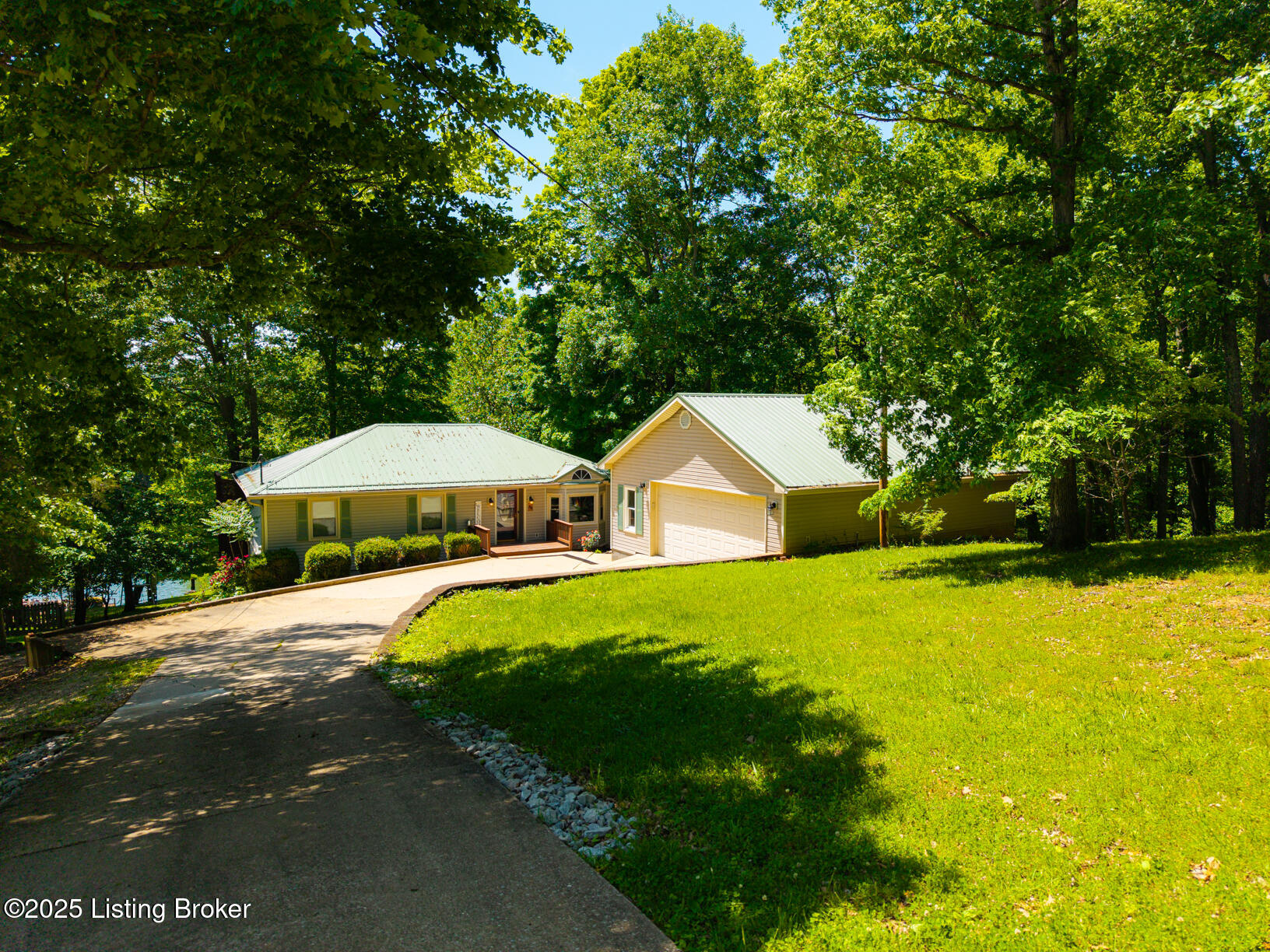 94 Tarnwood Dr, Brandenburg, Kentucky image 3