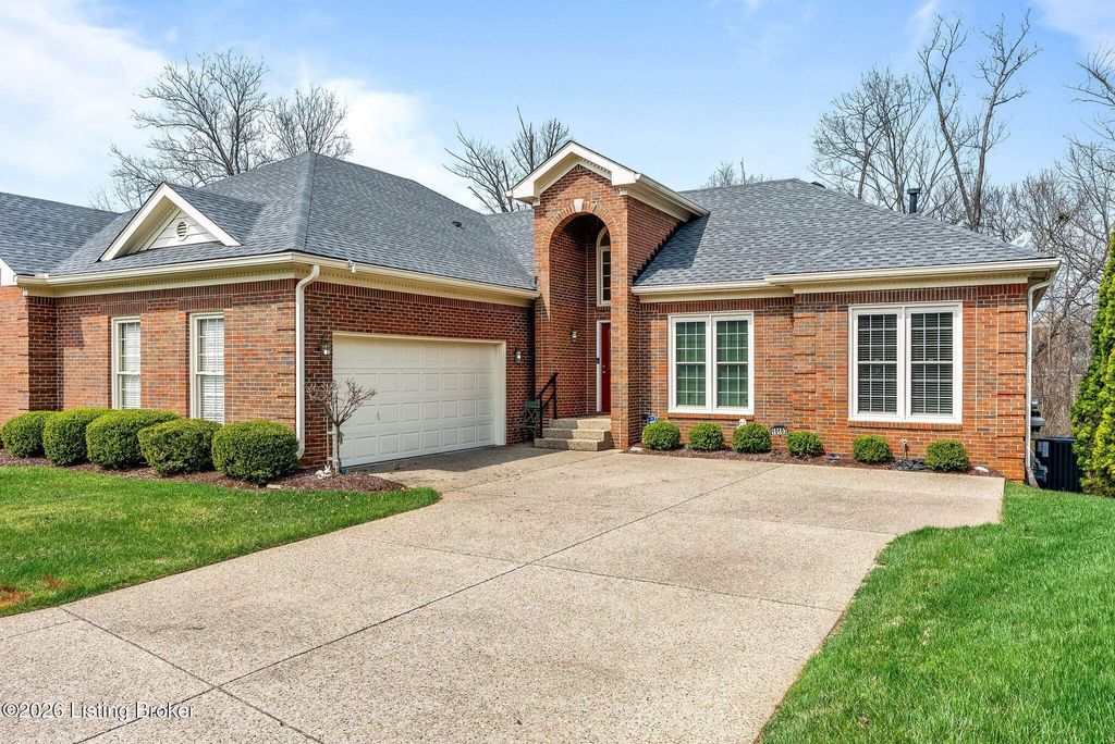 Photo of 10103 Cave Creek Rd, Louisville, KY 40223 (MLS # 1712410)