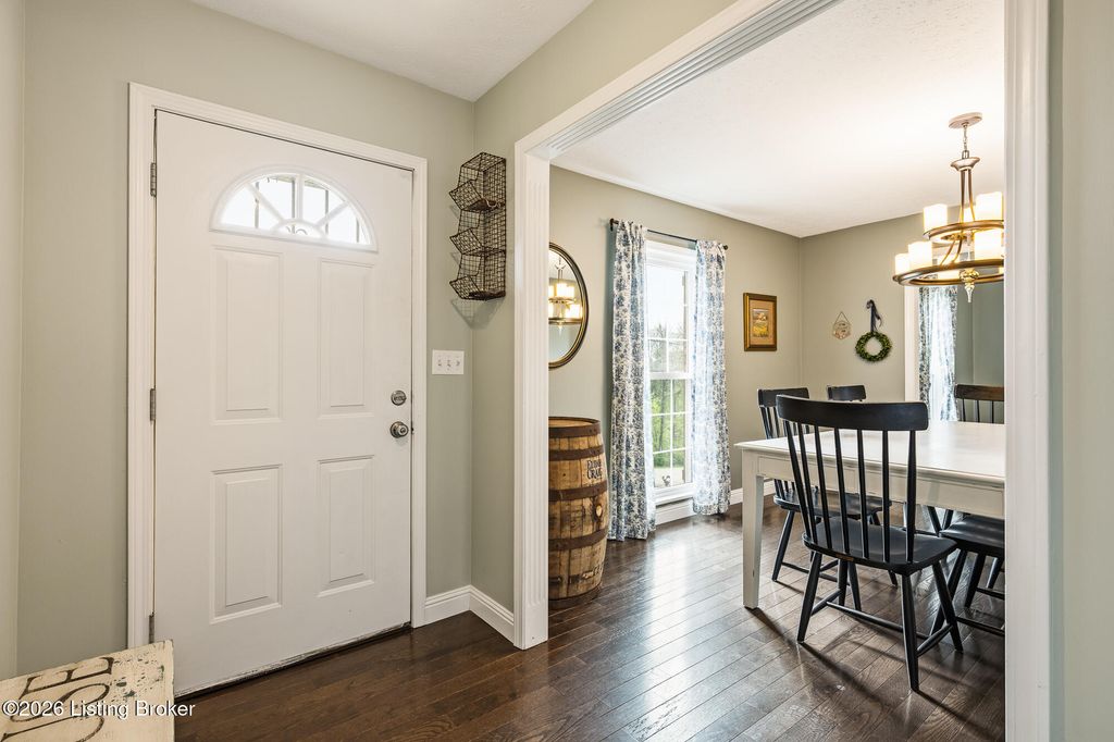 Photo of 304 Carriage Way, Taylorsville, KY 40071 (MLS # 1714439)