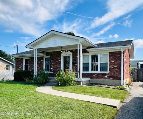 Photo of 11703 Dearing Woods Dr, Louisville, KY 40272 (MLS # 1699912)