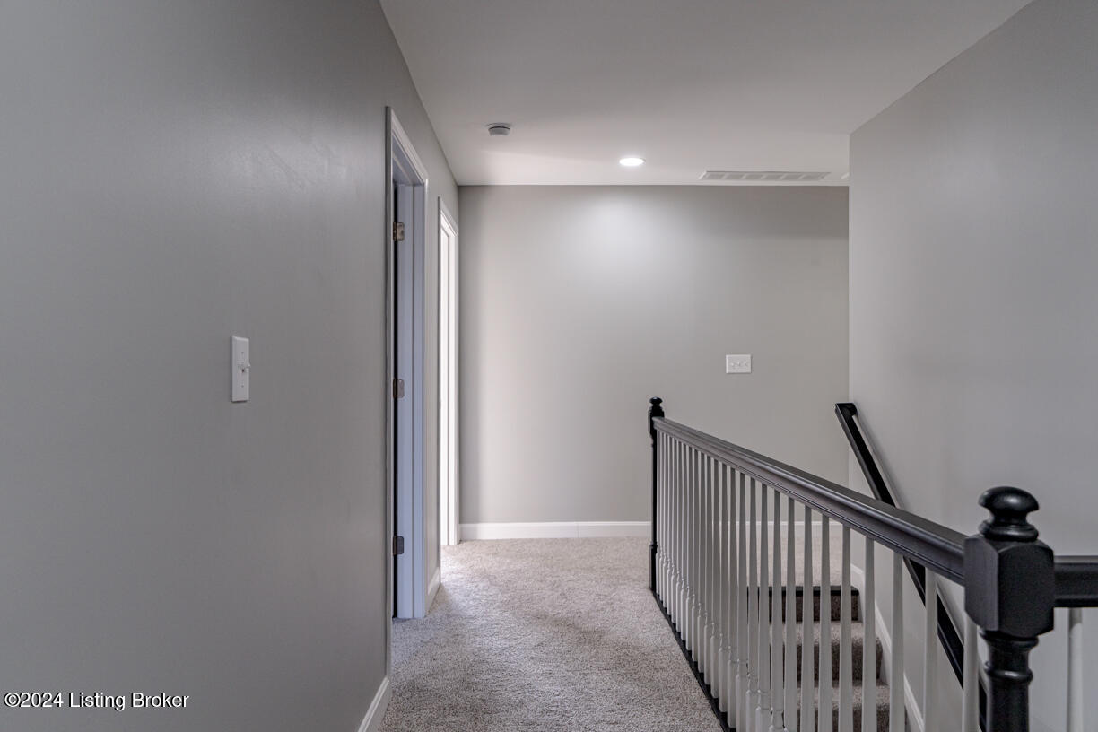 186 Lincoln Station Dr, Simpsonville, Kentucky image 35