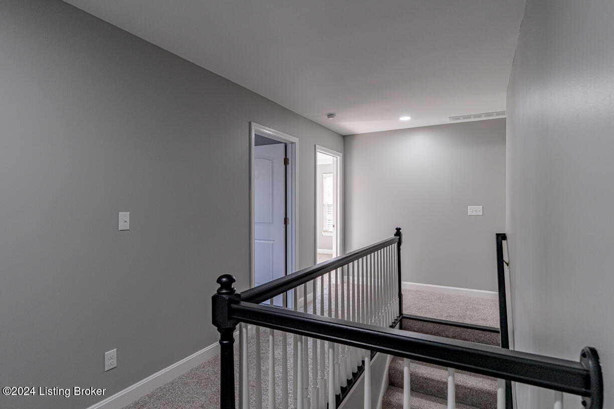 186 Lincoln Station Dr, Simpsonville, Kentucky image 34