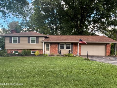 Homes For Sale - 615 Rymer Way<br/> Louisville, KY 40223