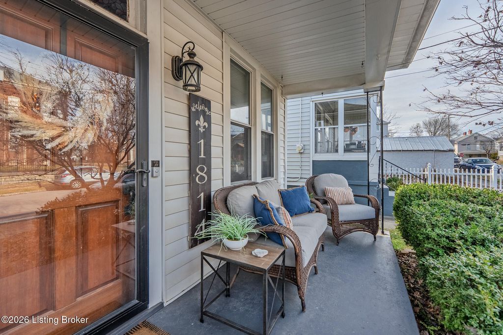 Photo of 1814 Arlington Ave, Louisville, KY 40206 (MLS # 1712183)