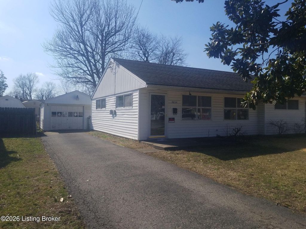 Photo of 4828 Warbler Way, Lynnview, KY 40213 (MLS # 1710769)