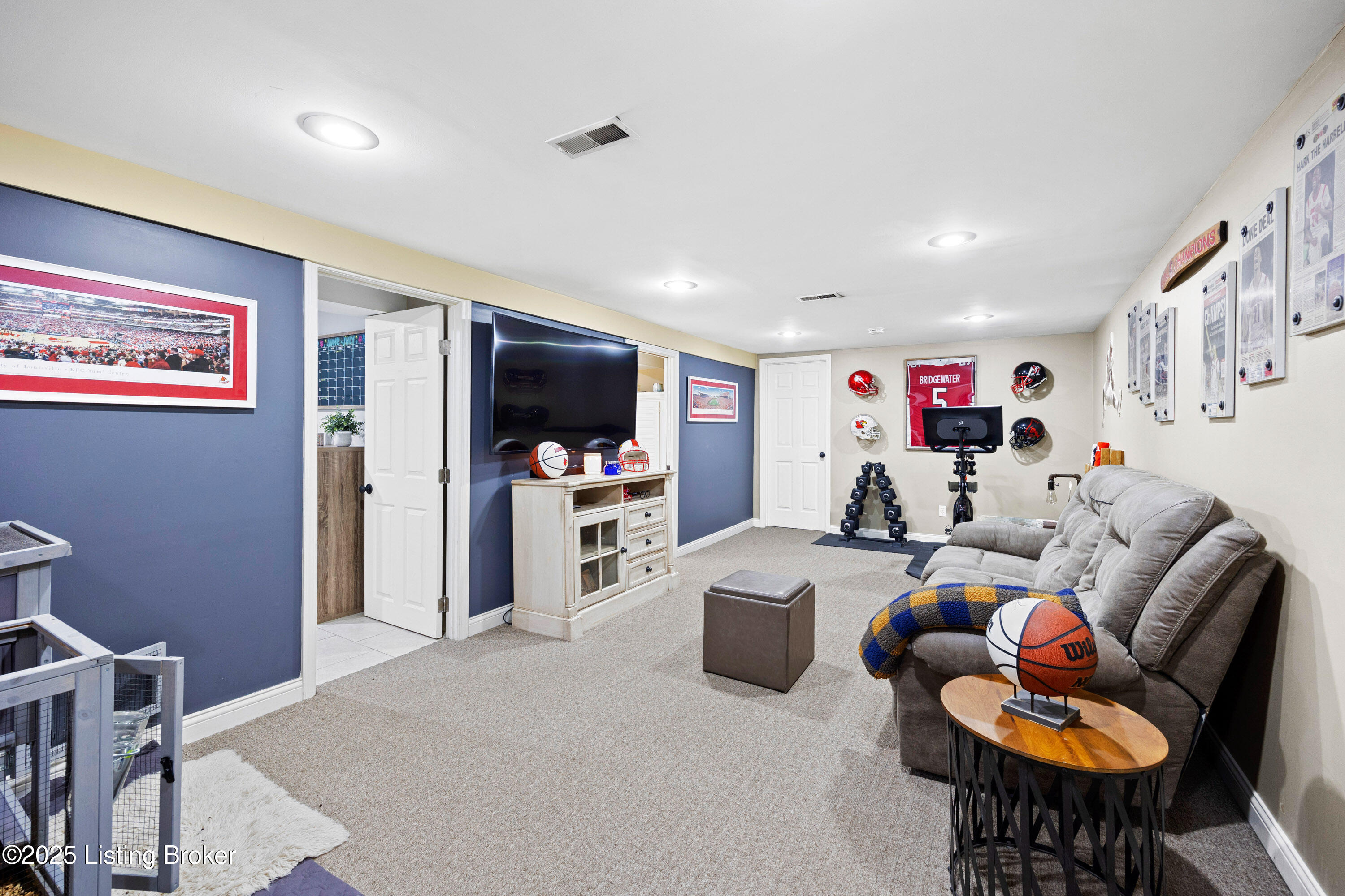 7513 Merlyn Cir, Louisville, Pennsylvania image 25