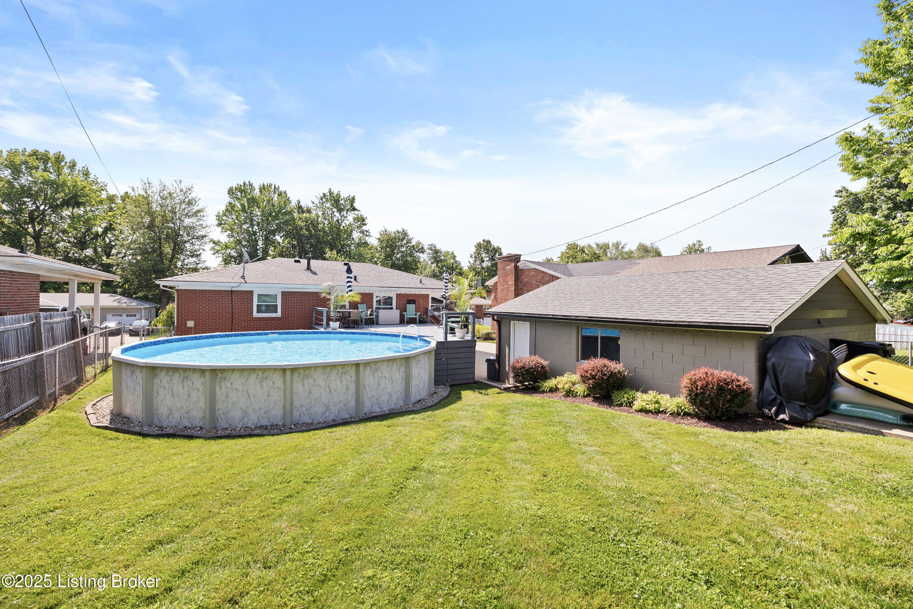 7513 Merlyn Cir, Louisville, Pennsylvania image 30