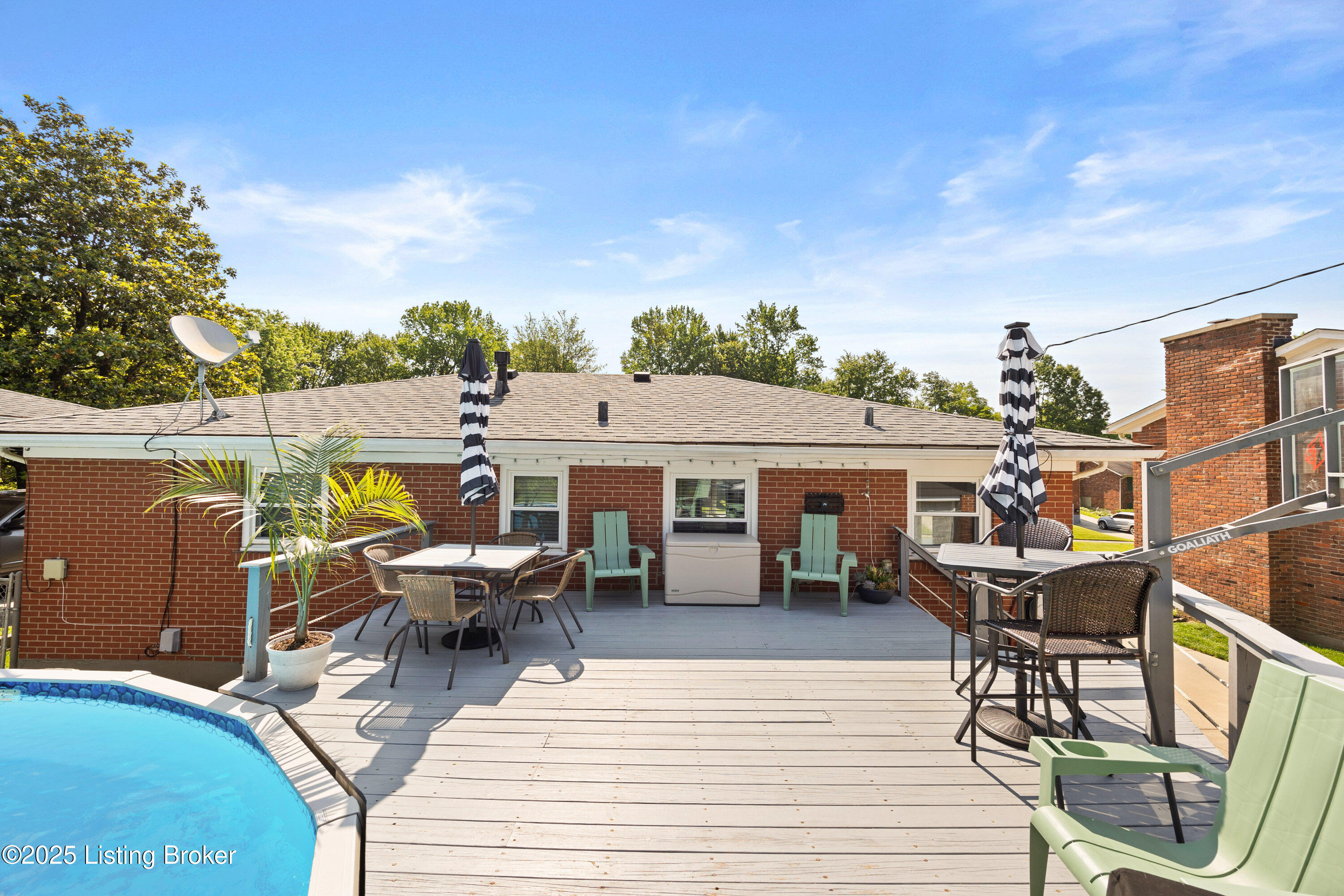7513 Merlyn Cir, Louisville, Pennsylvania image 21