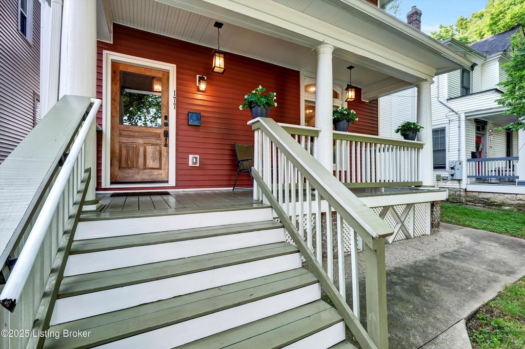 Photo of 177 Coral Ave, Louisville, KY 40206 (MLS # 1709261)