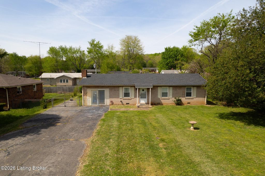 Photo of 295 Palmer Dr, Bowling Green, KY 42101 (MLS # 1714762)