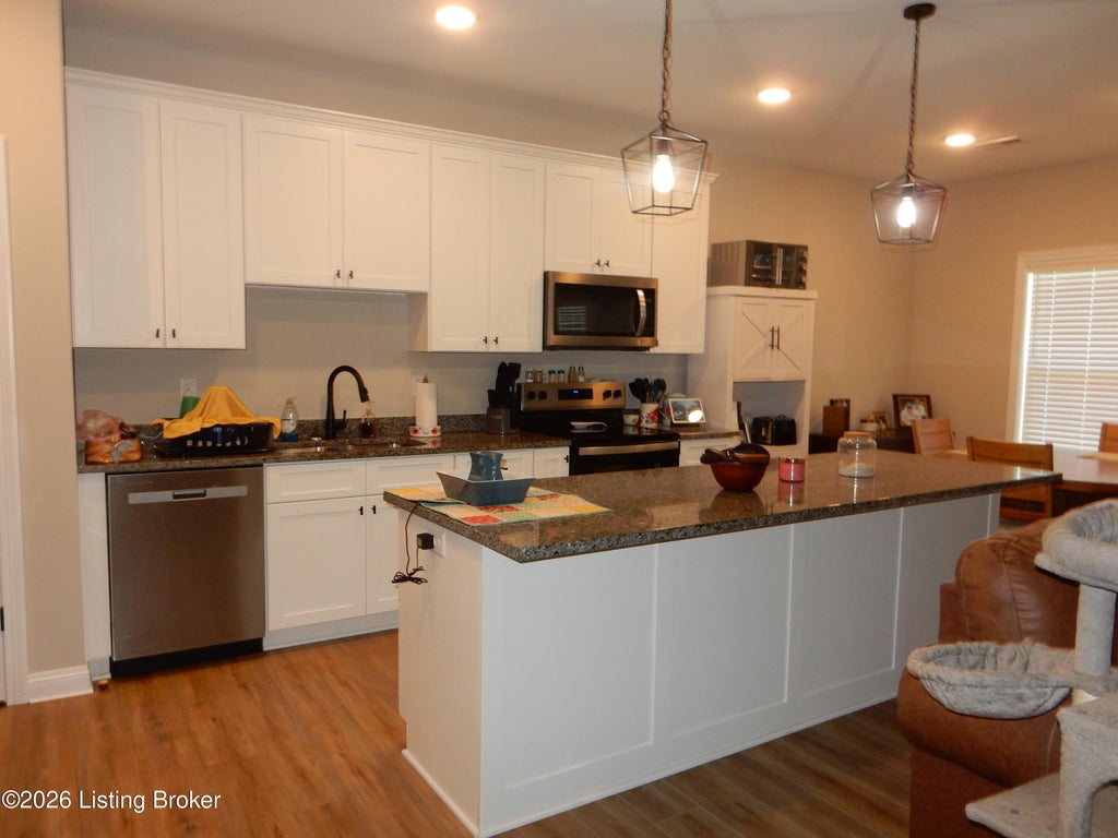 Photo of 211 Bullitt Creek Dr # 15, Shepherdsville, KY 40165 (MLS # 1719297)