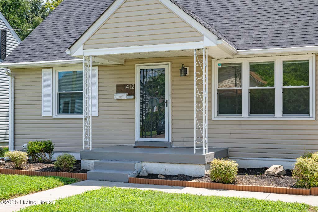 Photo of 1412 Indiana Ave, Louisville, KY 40213 (MLS # 1725947)
