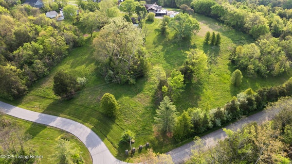 380 S 31 E LOOP, MT WASHINGTON, KY 40047 - Image adb65a3f49a6c062d8e340c2adbd33f3/2353856606