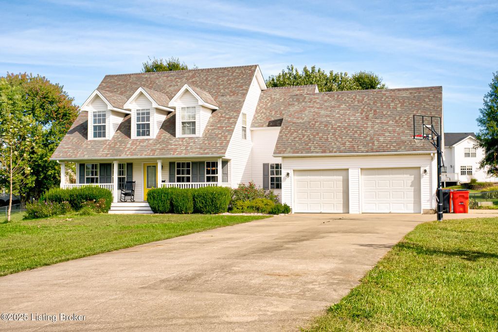 Photo of 27 Galahad Ct, Rineyville, KY 40162 (MLS # 1700644)