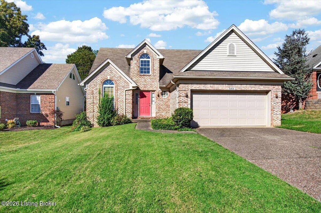 Photo of 6414 Mossy Oaks Dr, Louisville, KY 40291 (MLS # 1731953)