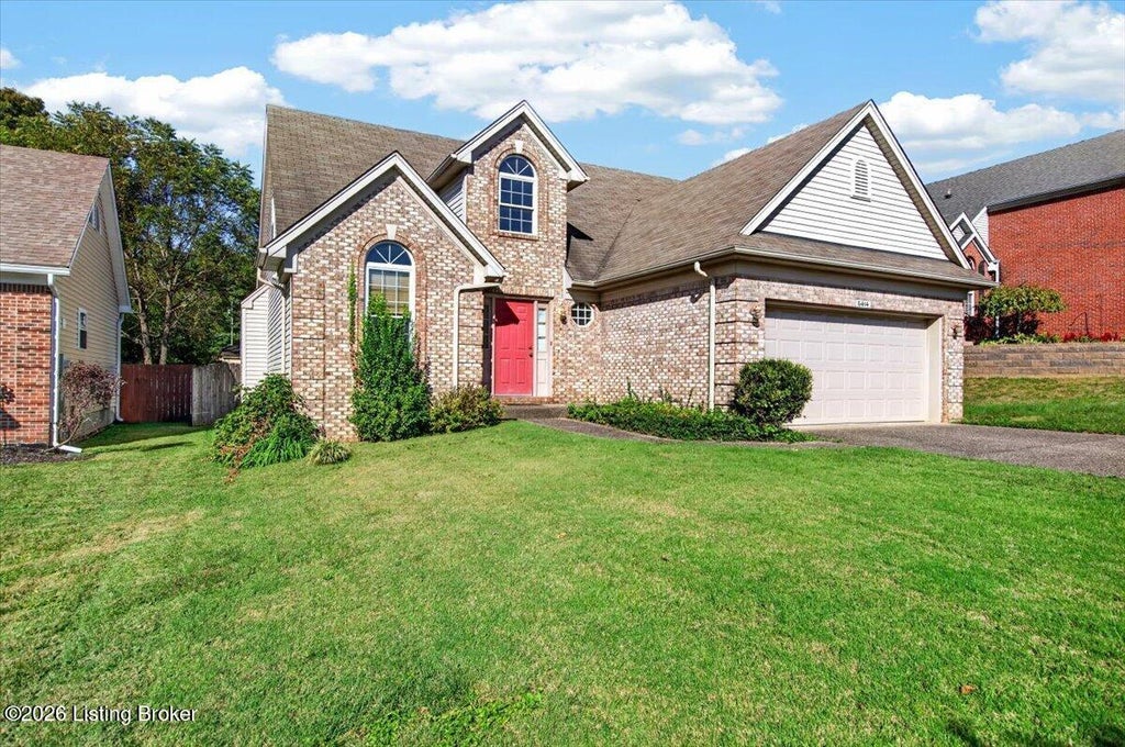 Photo of 6414 Mossy Oaks Dr, Louisville, KY 40291 (MLS # 1731953)
