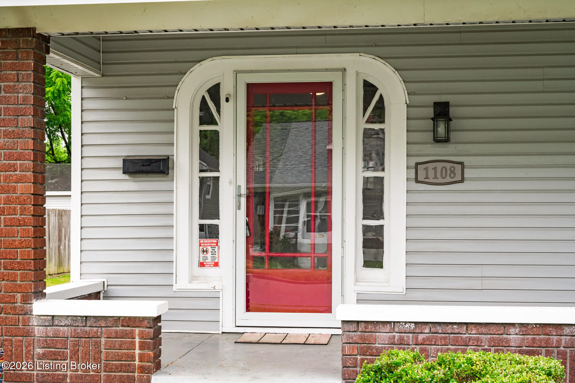 1108 Julia Ave