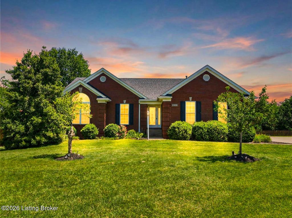 Photo of 209 Sundown Ct, Mt Washington, KY 40047 (MLS # 1717457)