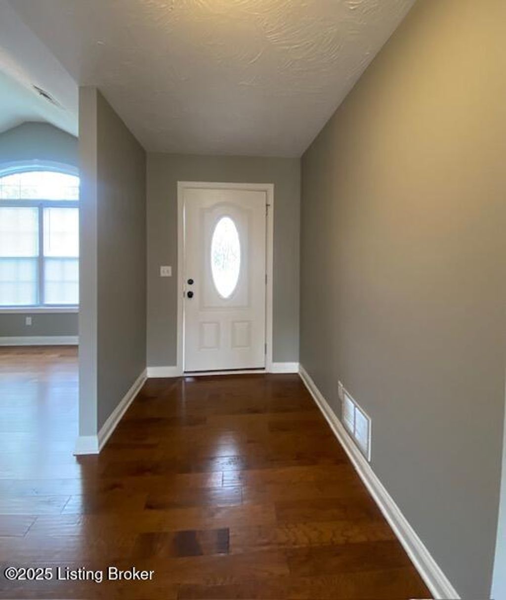 Photo of 113 Nashville Dr, Coxs Creek, KY 40013 (MLS # 1704676)